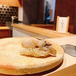 鮨 富かわ - 牡蠣の握り