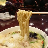萬珍樓 本店 - 大海老湯麺2520円