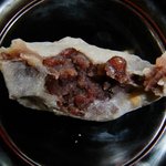 Gion Narumiya - 胡桃餅を割って