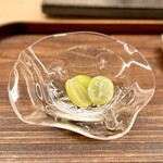 鮨 八咫烏 - シャインマスカット