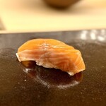 鮨 八咫烏 - 琵琶ます