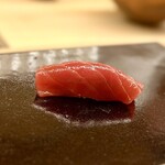 鮨 八咫烏 - マグロ赤身