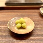 鮨 八咫烏 - 揚げ銀杏