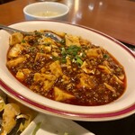 座135 - 適度な辛味、痺れ、豆腐はもちろんたっぷりのマーボーも好印象