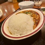 座135 - 左サイド視線。かなりの圧力