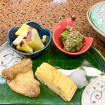 湯元館 - ・だし巻き卵
      ・揚げの醤油焼き
      ・さつまいものレモン煮
      ・インゲンの胡麻和え