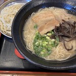 九州とんこつ はりがね屋 - 