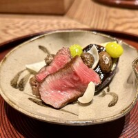 京味 もと井 - 牛ヒレ肉の炭焼き　赤茄子の田楽　銀杏　百合根　零余子