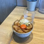 宍道湖しじみ中華蕎麦 琥珀 東京本店 - 