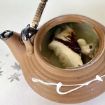 松茸山 鈴子山荘 - 土瓶蒸しは鶏肉入り。