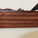 ショコラティエ マサール - マリアテレサ　４９７円を横から　【　２０１４年４月　】