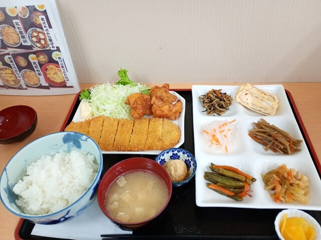 和食処 おふくろ亭 - 青葉（食堂）