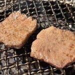 焼肉ホルモン はねいし - 