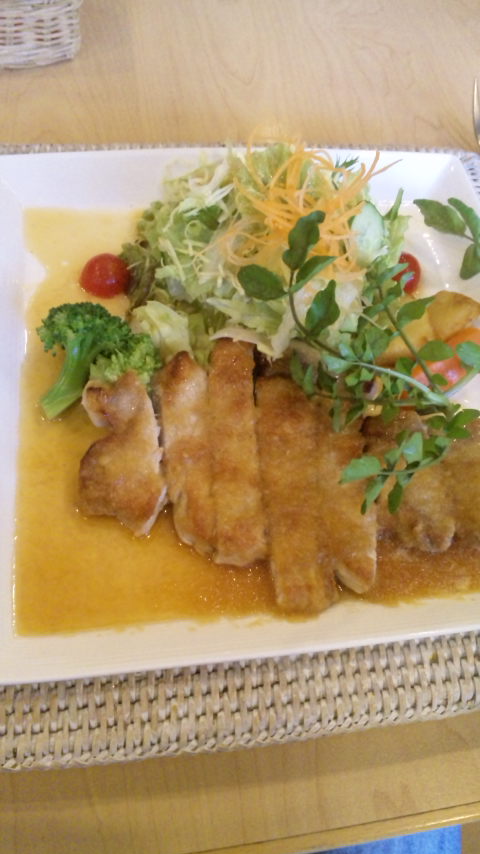 ラウンジ&レストラン カプリコーン name=