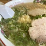 江ちゃんラーメン - ニンニク1個クラッシュ