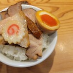 オランダ軒 - これはマスト