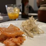 炭火焼き 牛タン酒場 いけたん 池袋店 - キムチ&ナムル