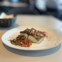 Trattoria Tabule - サワラのシチリア風ソテー　焦がしアーモンドとアボガドビューレ