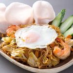 Mee Goreng - Indonesian style Yakisoba (stir-fried noodles)-