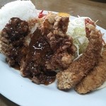 ハンター - ランチは鶏天、エビフライ、スパゲティ、ハム、キャベツとボリューム満点！