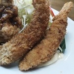 ハンター - エビフライは衣でごまかしたりしていません！中身もしっかり身が入っています！