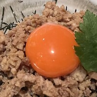 焼鳥 おみ乃 - そぼろご飯黄身のせ