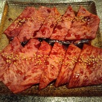 焼肉 拍手喝采 - 特上ロース¥4200