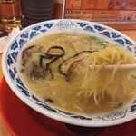 九州らーめん 亀王 - 