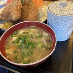 なか里 - 具たくさんの味噌汁