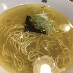 麺屋 鶏ノ湯 - ふすま入り細麺が鶏出汁たっぷりの塩ダレに合う！