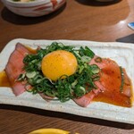 煮込みや　みよし - 5000円コース  ローストビーフのユッケ