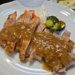 キッチン ブルー グローブ - 反対側から、ボルチーニとオニオンのスリームソースはタップリ