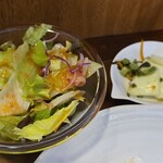 キッチン ブルー グローブ - サラダ、お新香のアップ