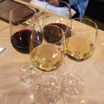 サンク・オ・ピエ - かんぱいー。私はアルザス・ゲヴェルツトラミネール(743円・外税)