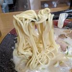 ラーメン おこじょ - 中細麺