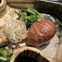 富小路 やま岸 - 丹波栗の渋皮煮、鰯の素炊き、ほうれん草のお浸し