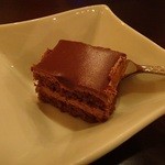at ease - チョコレートケーキ＠サービス