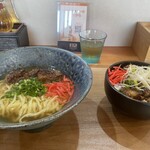 トトノ食堂 - ソーキそば、ソーキ丼