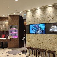 ニュー松坂 新宿店 - 