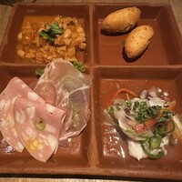 マヌエル タスカ ド ターリョ 丸の内店 - 