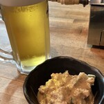 だるまや - 料理写真:生ビールとポテサラ