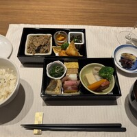 日本料理 Japanese Cuisine 桜丘 - 