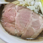 煮干中華ソバ イチカワ - 「烏賊美ソバ」のチャーシュー（2014年4月　西武池袋本店に「煮干狂會」として出店）