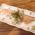 曙町 場内酒場 - 大判胡麻ぶり