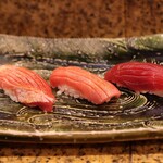 にぎり鮨 一五〇 - 本マグロ三貫盛り