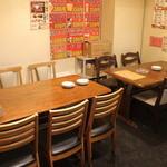 Takoyaki Ebisu - １階奥テーブル席