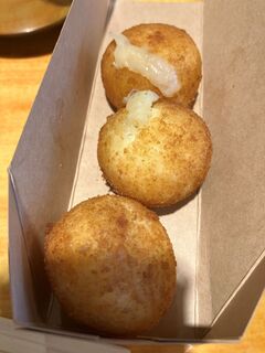 Broil 가루이자와점 - 24/10/04 치즈볼 (세금 포함 500엔)