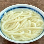 長田うどん - 釜から上げて洗ってない状態の麺