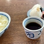 長田うどん - 出汁に潜らせて頂きます