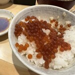 かかし屋 - イクラは別注でいくら丼に